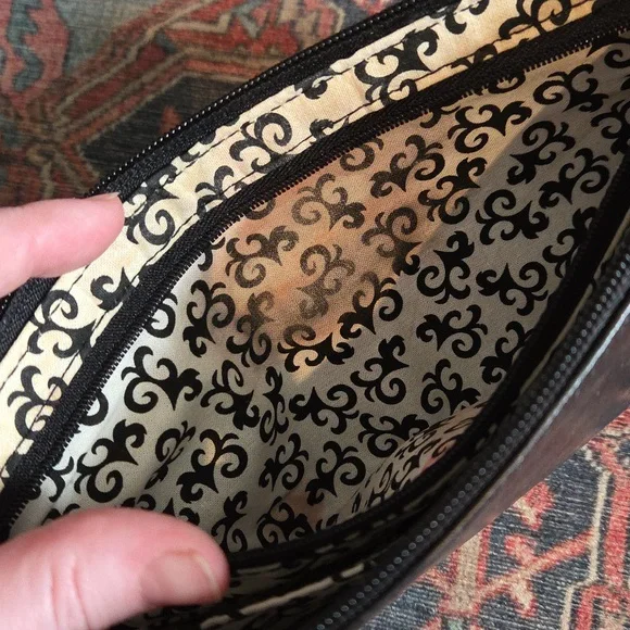 HOBO Black Leather Wristlet Clutch - Picture 7 of 9